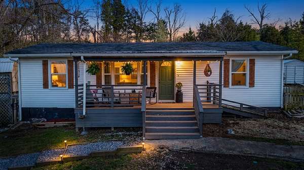 3.1 Acres of Land with Home for Sale in Gallatin, Tennessee