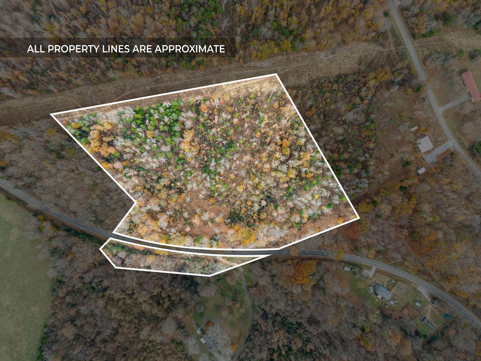10 Acres of Recreational & Residential Land for Sale in Charlotte, Tennessee