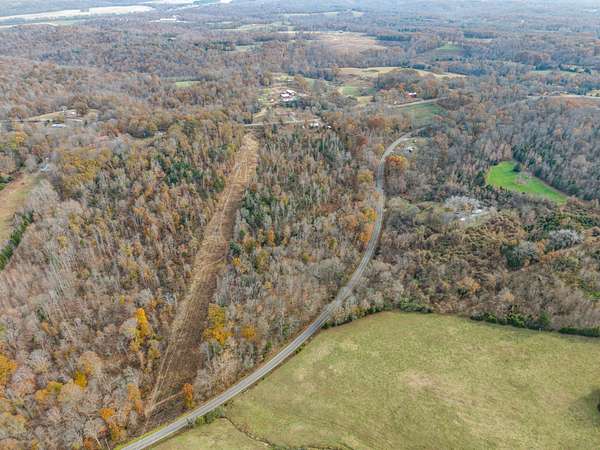 10 Acres of Recreational & Residential Land for Sale in Charlotte, Tennessee