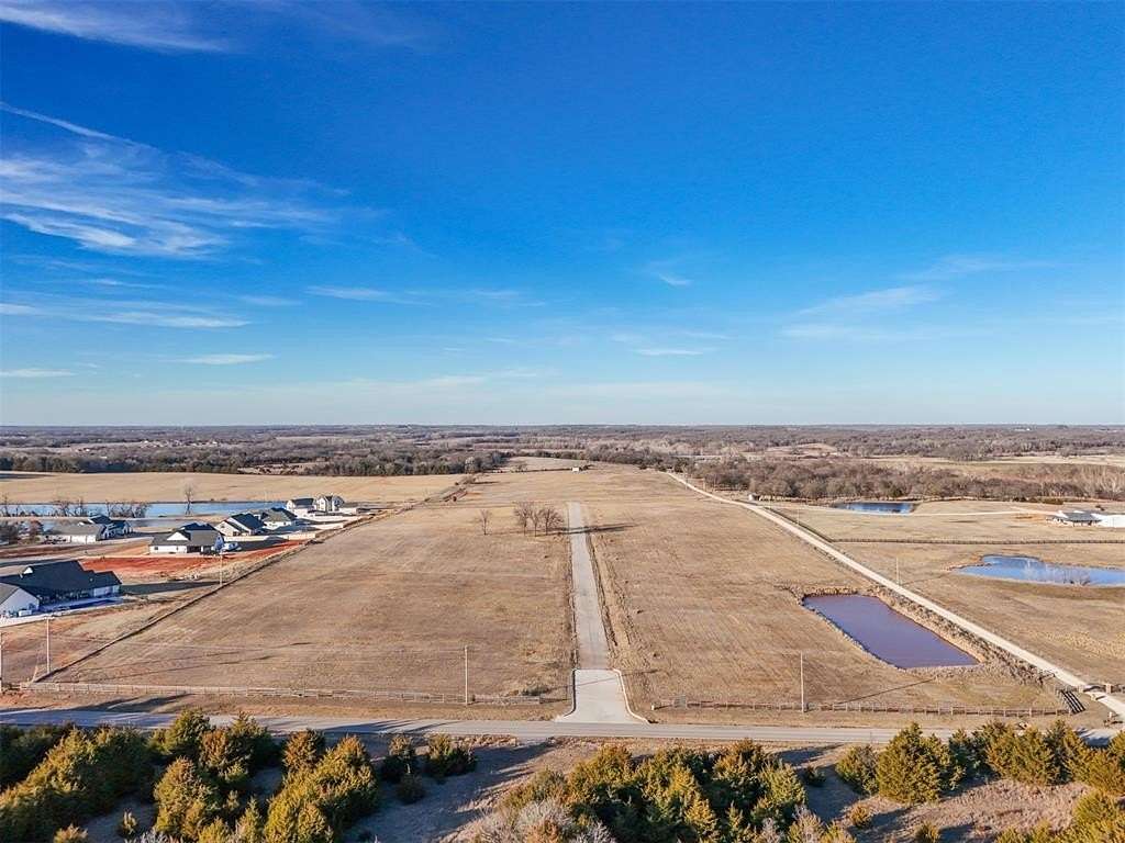 1 Acre of Residential Land for Sale in Shawnee, Oklahoma