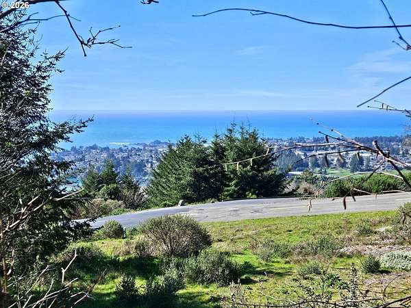 0.35 Acres of Residential Land for Sale in Brookings, Oregon