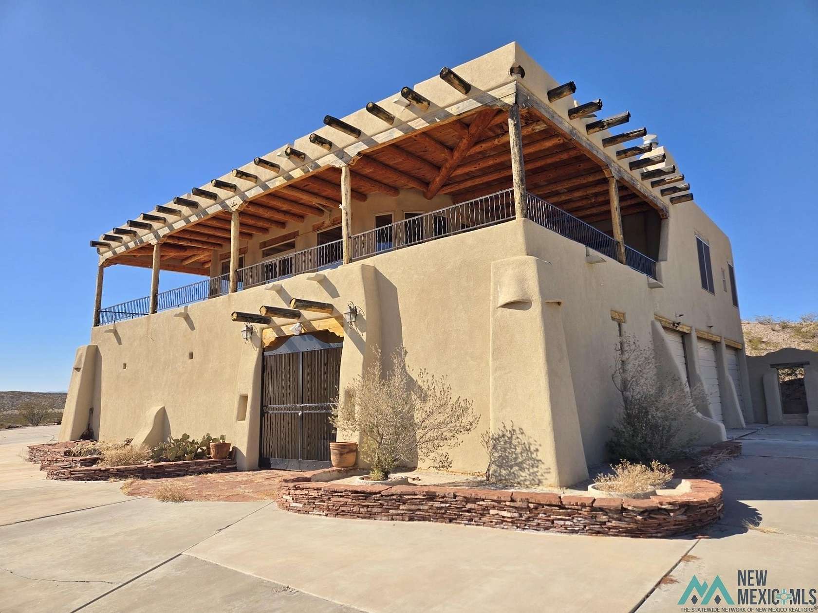 13.6 Acres of Land with Home for Sale in Elephant Butte, New Mexico