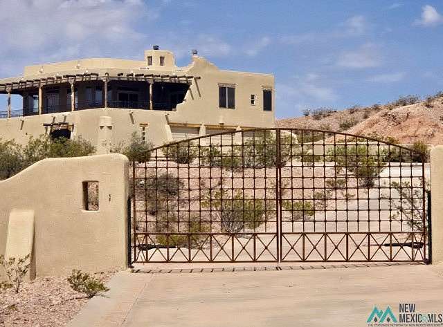 13.6 Acres of Land with Home for Sale in Elephant Butte, New Mexico