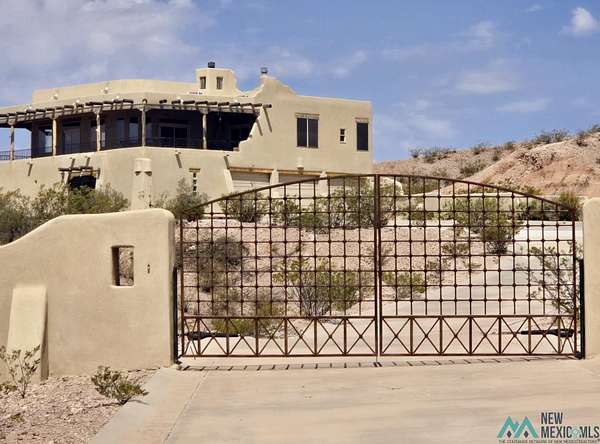 13.6 Acres of Land with Home for Sale in Elephant Butte, New Mexico