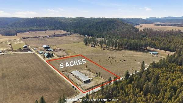 5 Acres of Improved Mixed-Use Land for Sale in Springdale, Washington