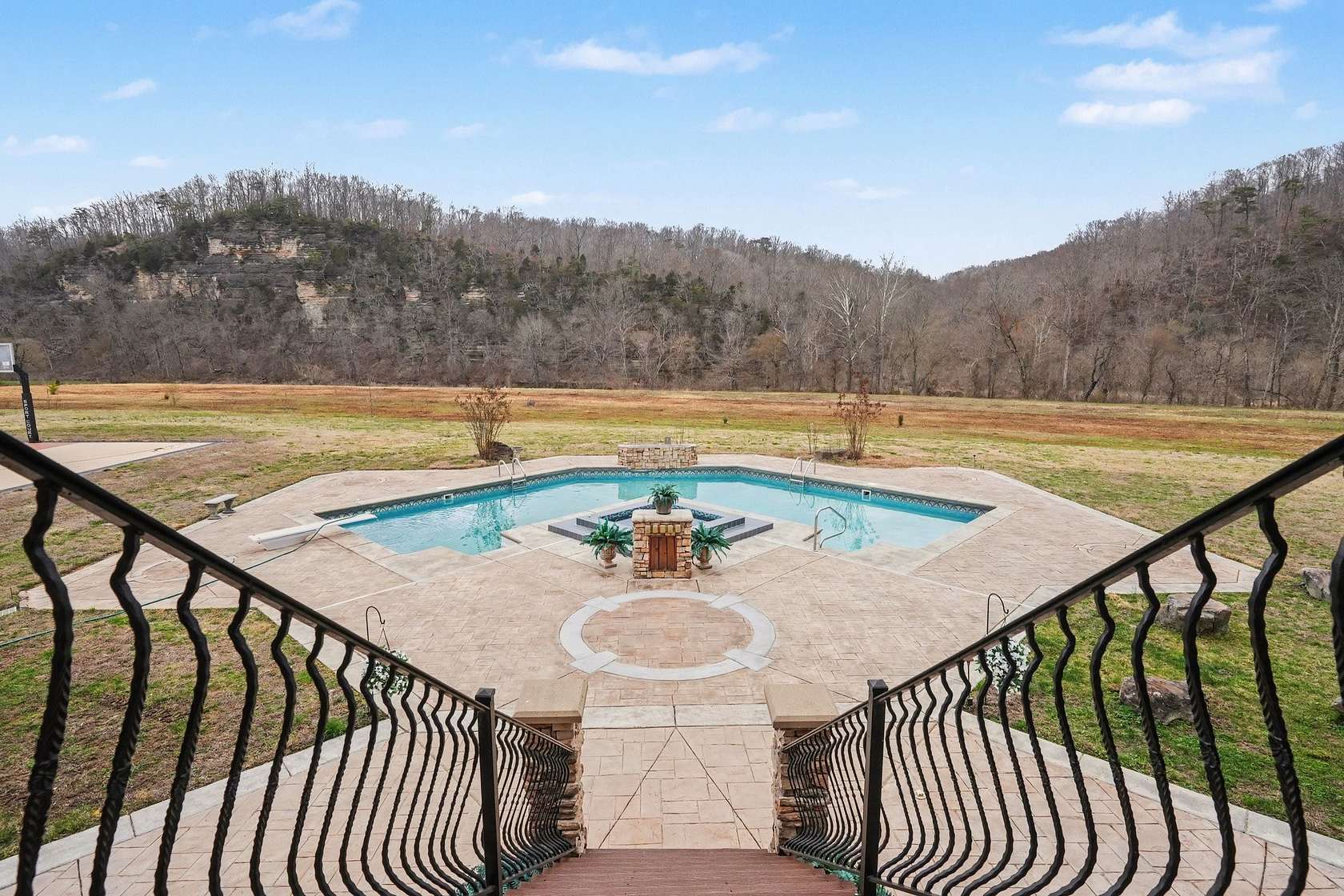 33 Acres of Land for Sale in Fairview, Tennessee