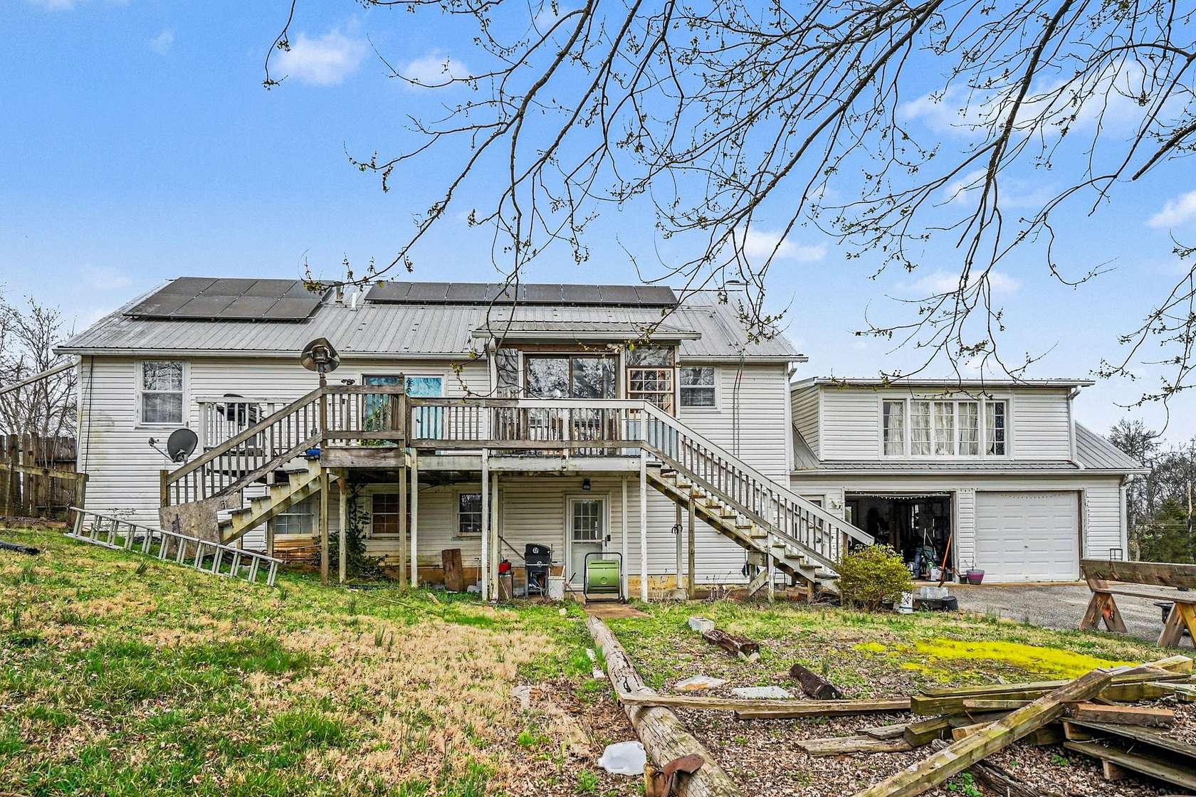 6.49 Acres of Land with Home for Sale in Gallatin, Tennessee