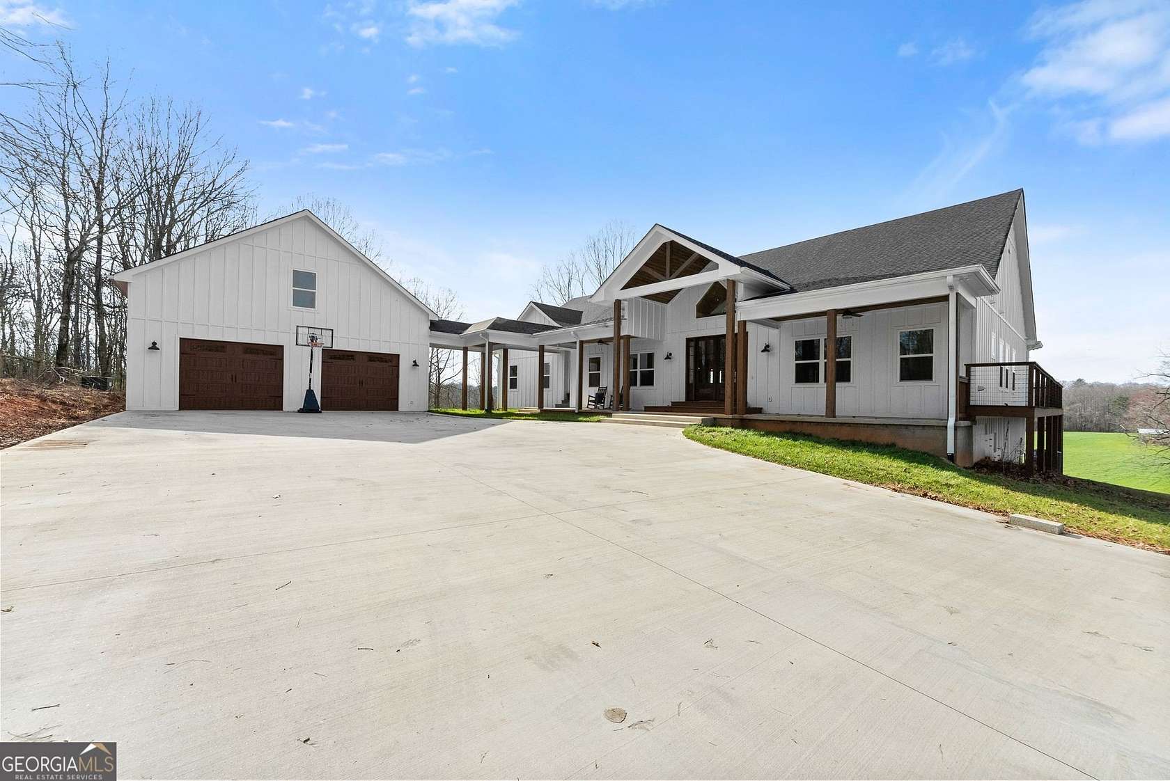 18.3 Acres of Land with Home for Sale in Demorest, Georgia