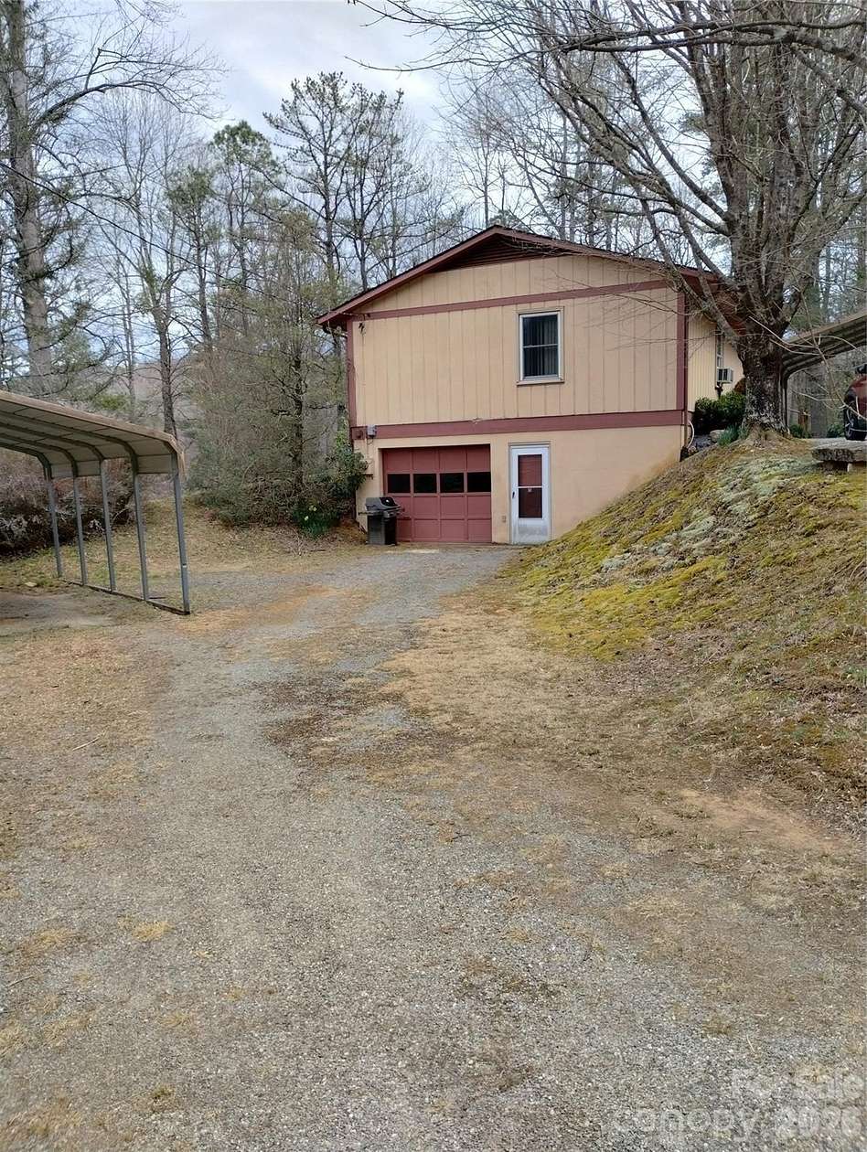 18 Acres of Land with Home for Sale in Black Mountain, North Carolina