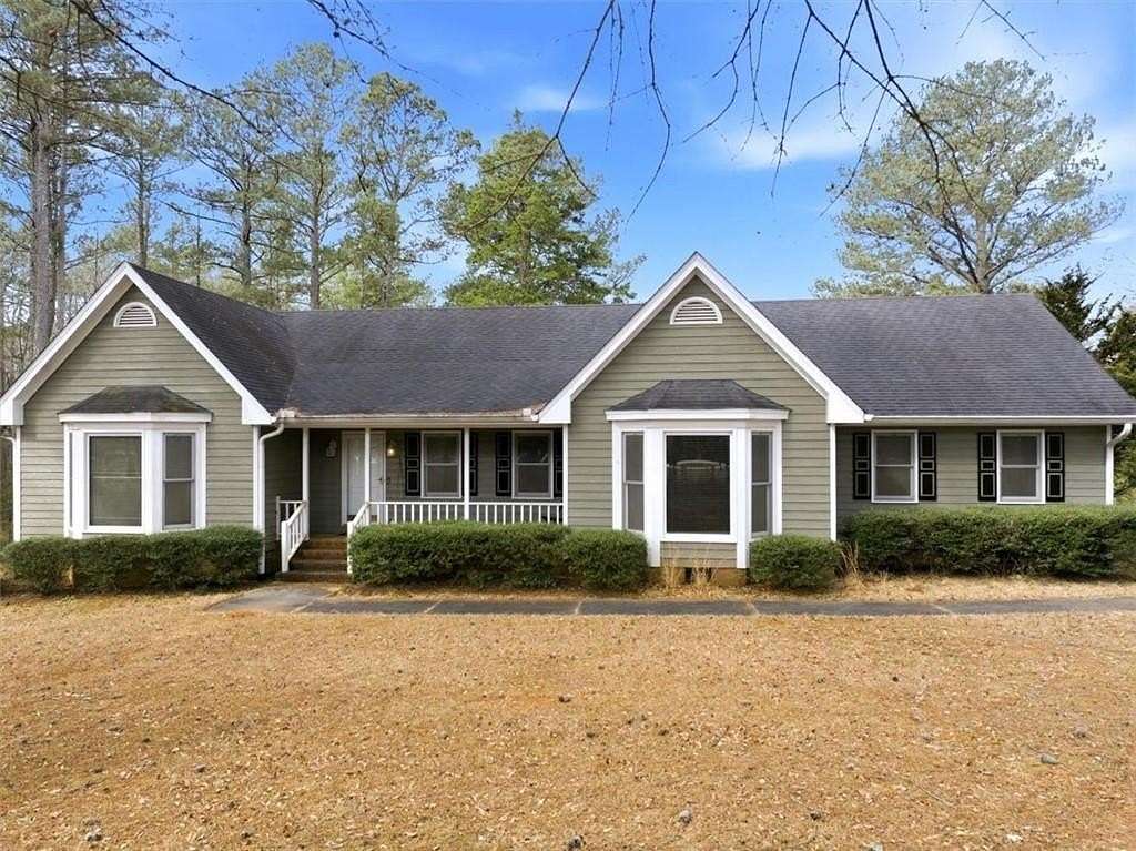 13.2 Acres of Land with Home for Sale in McDonough, Georgia