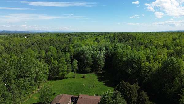 10.1 Acres of Land with Home for Sale in Grand Isle, Vermont