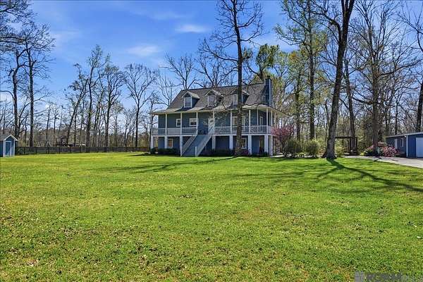 1.78 Acres of Land with Home for Sale in Baton Rouge, Louisiana