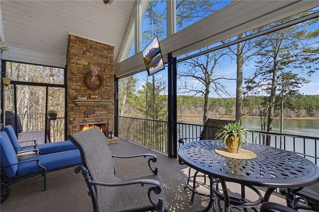 7 Acres of Land with Home for Sale in Marblehill, Georgia