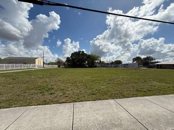 0.61 Acres of Mixed-Use Land for Sale in Homestead, Florida