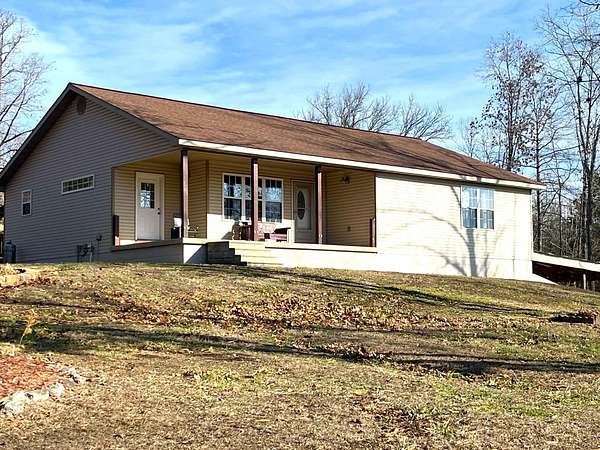 5.2 Acres of Land with Home for Sale in Mountain View, Missouri