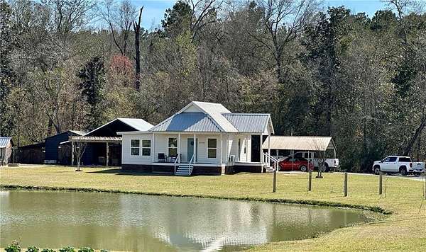 4 Acres of Land with Home for Sale in Albany, Louisiana