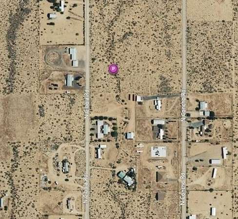 2.35 Acres of Residential Land for Sale in Golden Valley, Arizona
