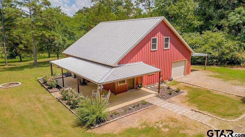 8 Acres of Land with Home for Sale in Alba, Texas