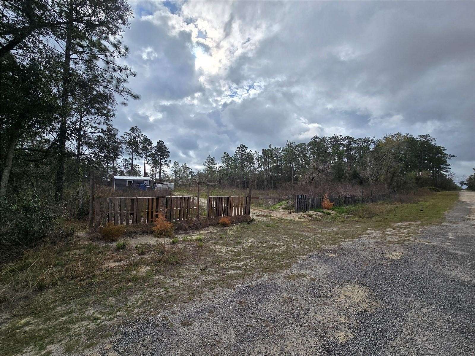 1 Acre of Residential Land for Sale in Dunnellon, Florida