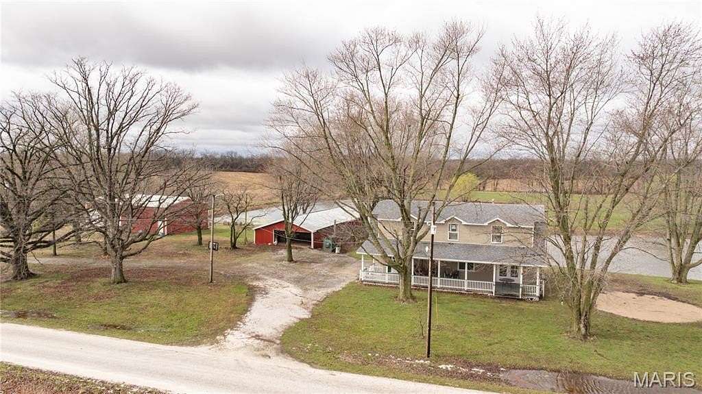 5 Acres of Land with Home for Sale in Carrollton, Illinois