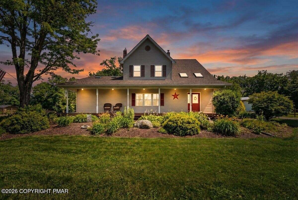 7.68 Acres of Improved Land for Sale in Cresco, Pennsylvania