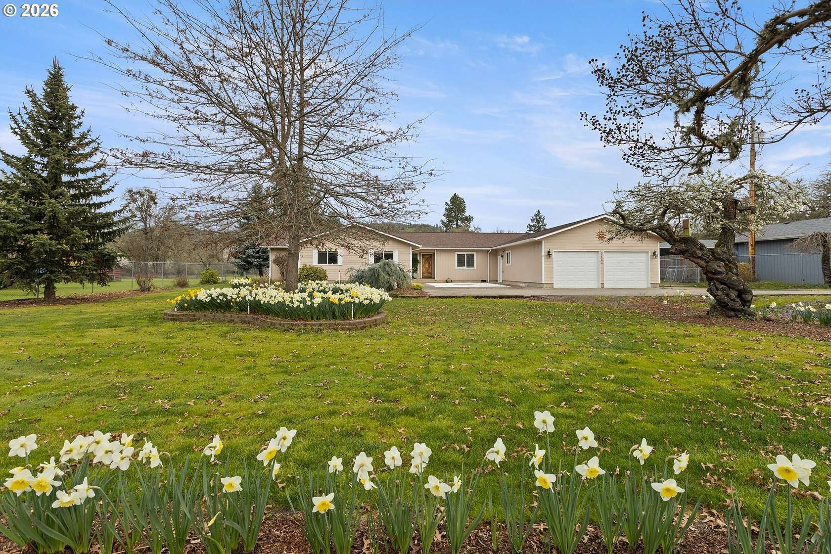 1.56 Acres of Land with Home for Sale in Roseburg, Oregon