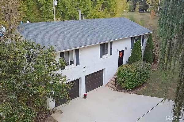 2 Acres of Land with Home for Sale in Glen Carbon, Illinois