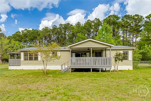 30 Acres of Agricultural Land with Home for Sale in Ellabell, Georgia