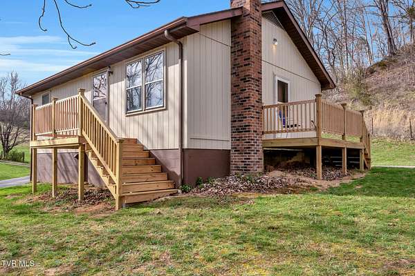 7.6 Acres of Land with Home for Sale in Blountville, Tennessee