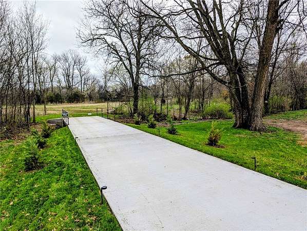 7.59 Acres of Residential Land for Sale in Fayetteville, Arkansas