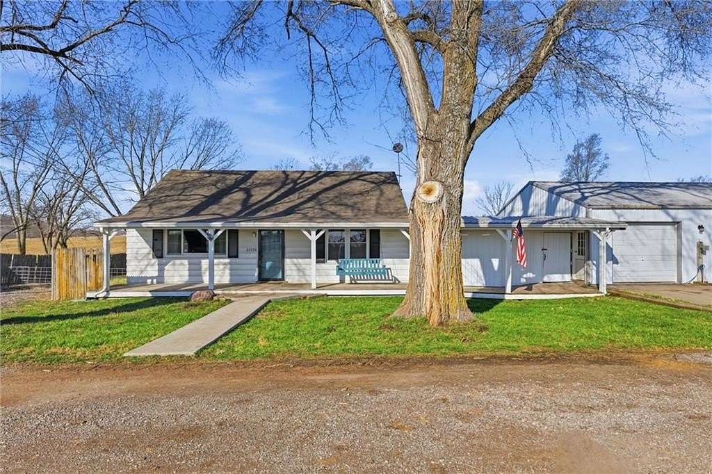 12.5 Acres of Land with Home for Sale in Tonganoxie, Kansas