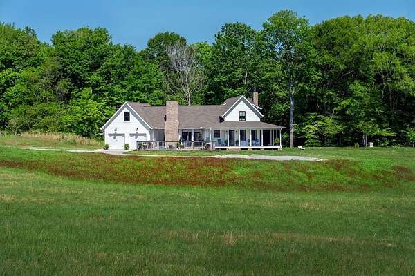 20 Acres of Land with Home for Sale in Walling, Tennessee