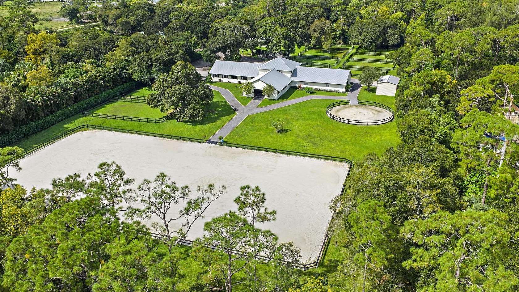 Improved Residential Land for Lease in Loxahatchee Groves, Florida