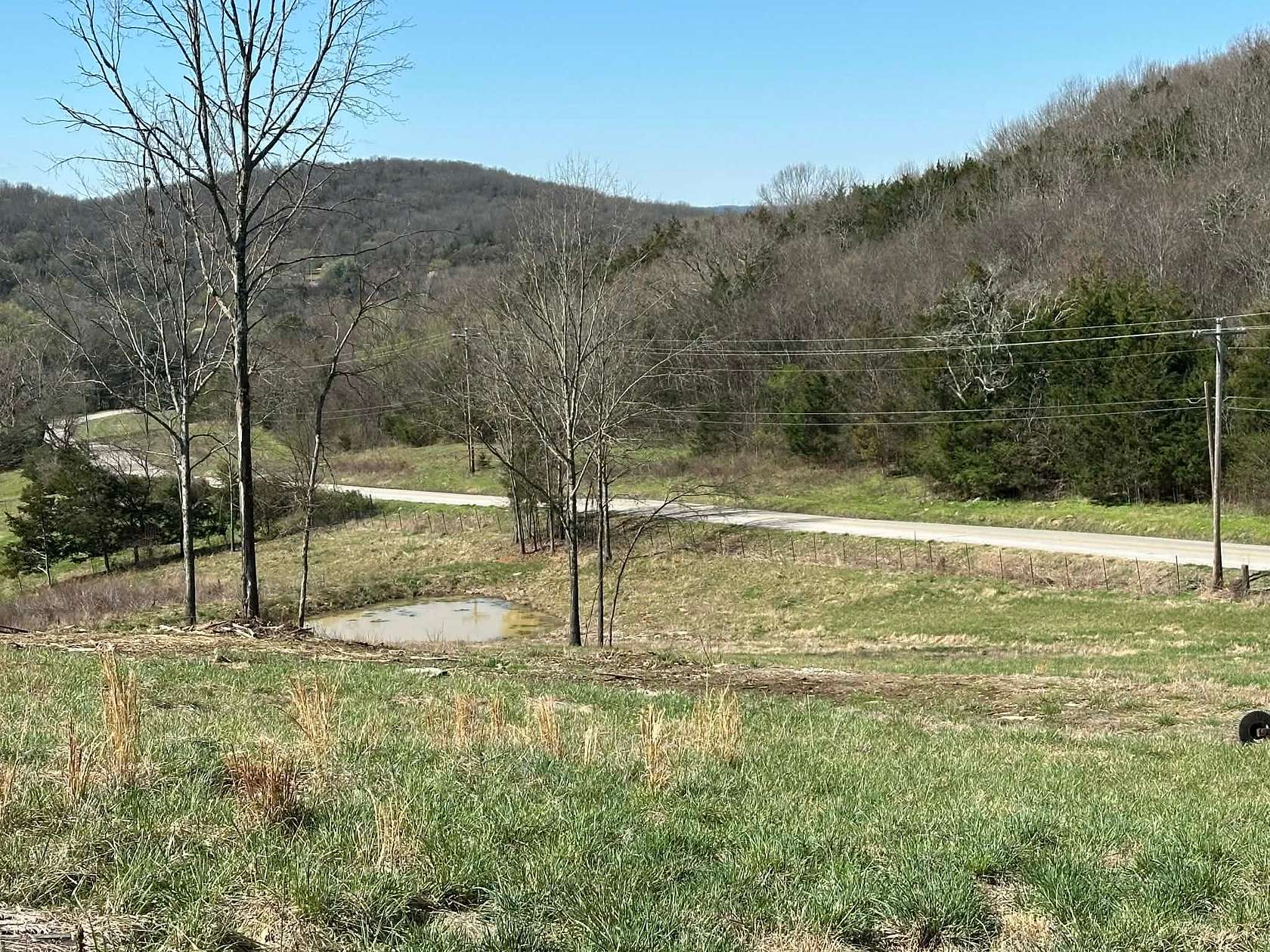 15 Acres of Land for Sale in Hartsville, Tennessee