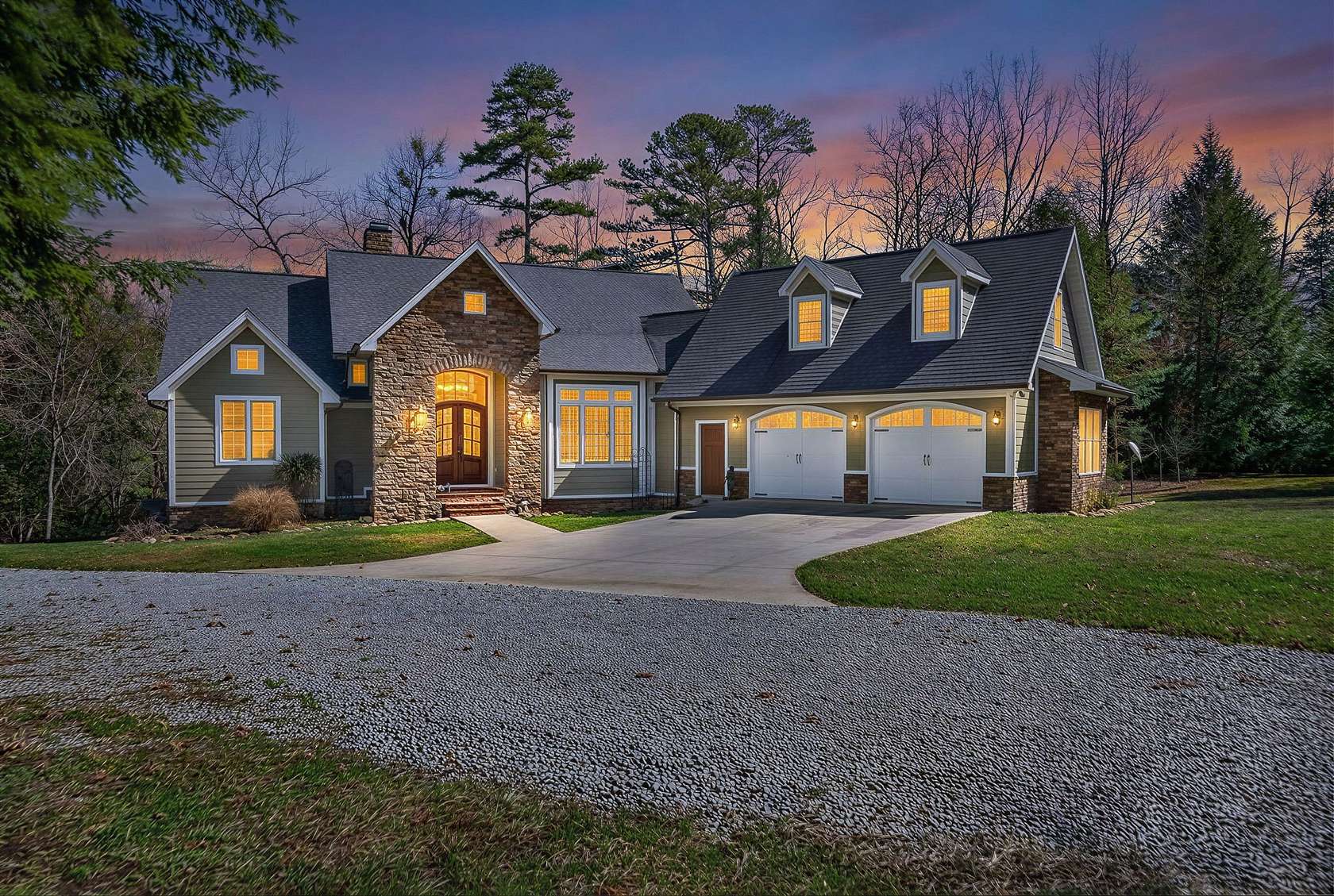 5 Acres of Land with Home for Sale in Monterey, Tennessee