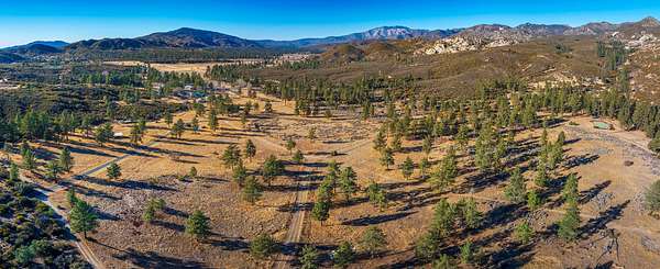 568 Acres of Land for Sale in Mountain Center, California
