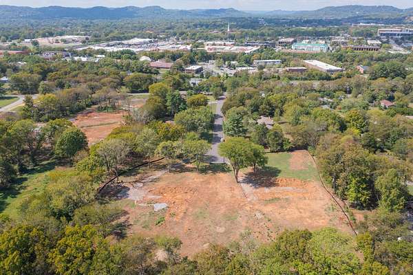 3 Acres of Residential Land for Sale in Brentwood, Tennessee