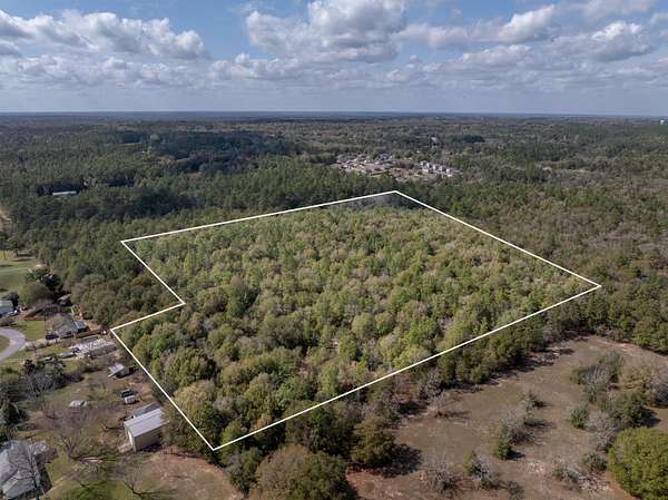 9 Acres of Residential Land for Sale in Crestview, Florida