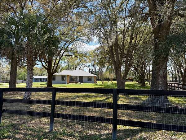 3.7 Acres of Land with Home for Sale in Ocala, Florida