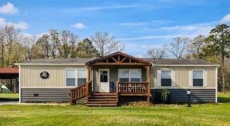 3.89 Acres of Land with Home for Sale in Lufkin, Texas