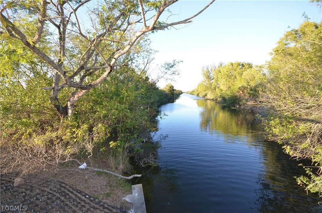 0.25 Acres of Residential Land for Sale in Cape Coral, Florida