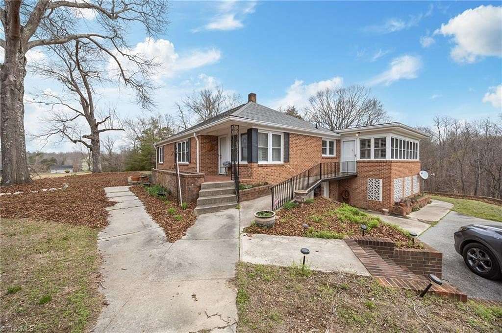 1.5 Acres of Land with Home for Sale in Thomasville, North Carolina