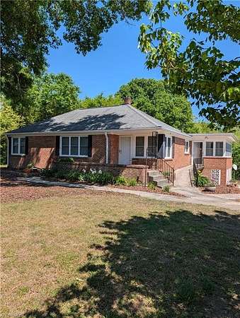 1.5 Acres of Land with Home for Sale in Thomasville, North Carolina