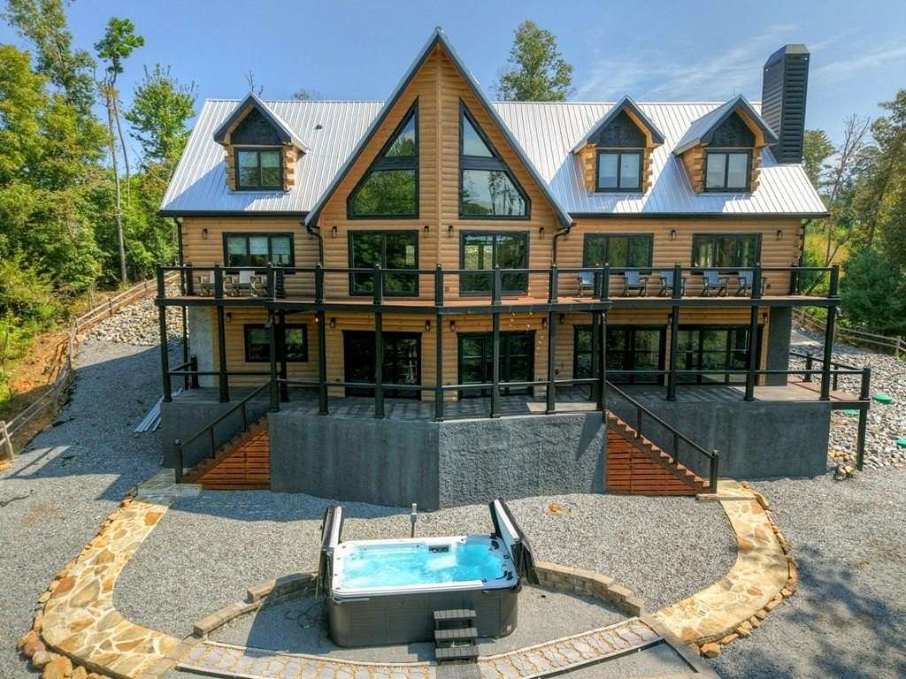 3.16 Acres of Land with Home for Sale in Ellijay, Georgia