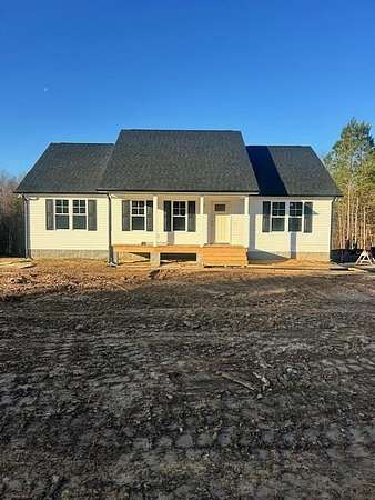 3.45 Acres of Land with Home for Sale in Cumberland, Virginia