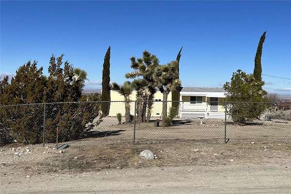 2.27 Acres of Land with Home for Sale in Piñon Hills, California