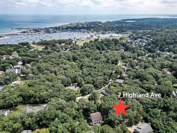 0.39 Acres of Residential Land for Sale in Vineyard Haven, Massachusetts