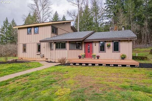 12 Acres of Land with Home for Sale in Lebanon, Oregon