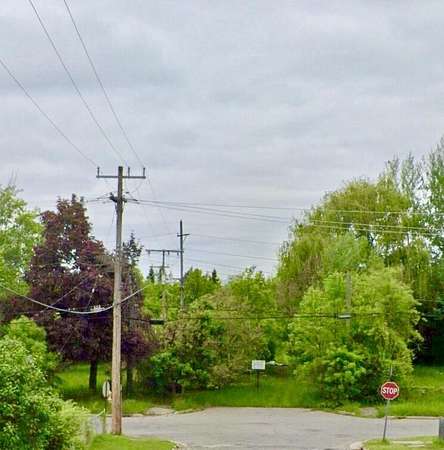 0.26 Acres of Land for Sale in Pontiac, Michigan