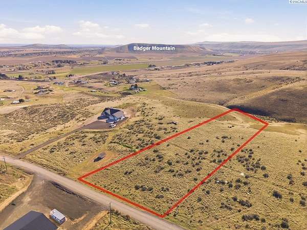 5 Acres of Residential Land for Sale in Benton City, Washington